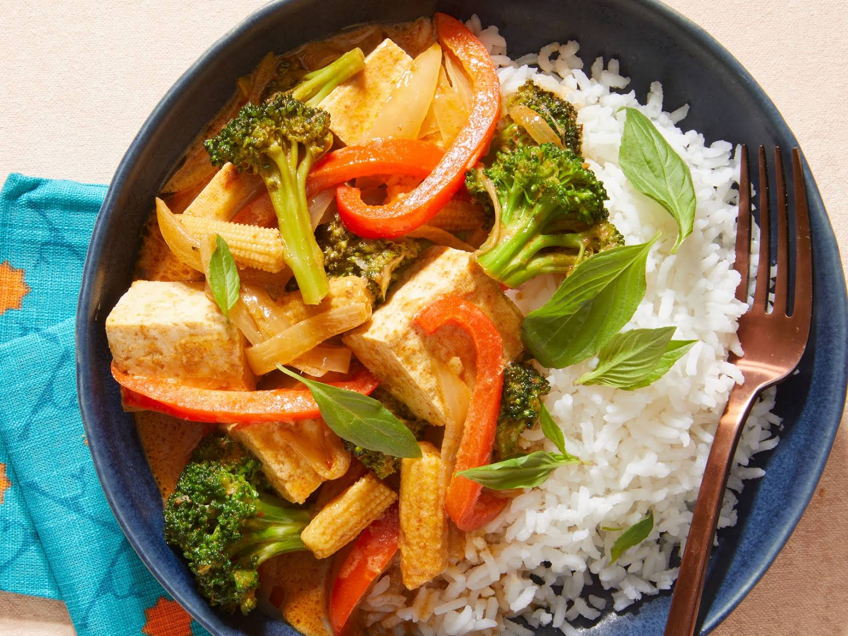 Bento bowl with sesame tofu - Lazy Cat Kitchen