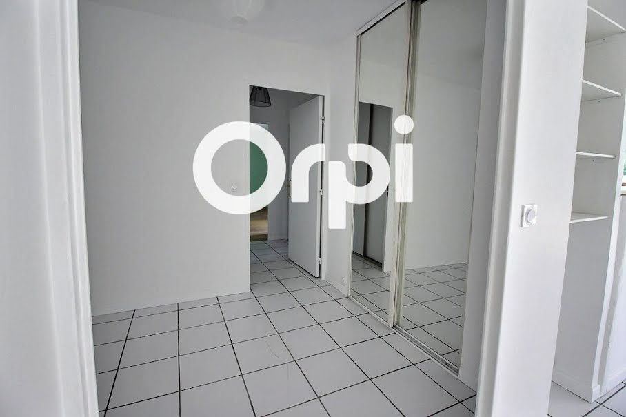 Location  appartement 2 pièces 52 m² à Viry-chatillon (91170), 846 €