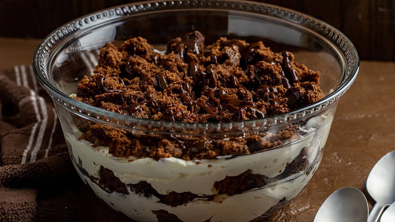 Oreo Cheesecake Trifle Recipe < Call Me PMc