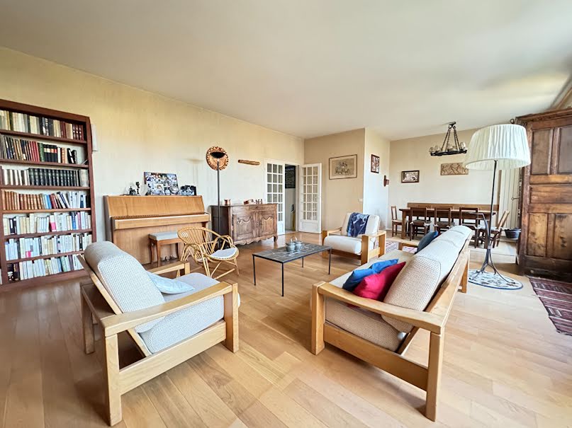 Vente appartement 5 pièces 110 m² à Saint-Germain-en-Laye (78100), 950 000 €