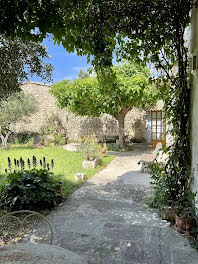 maison à Saint-Saturnin-lès-Apt (84)