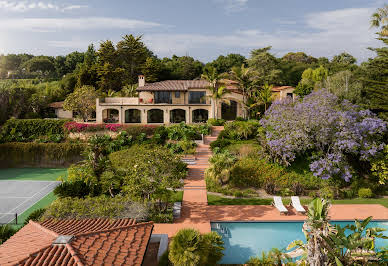 Maison avec piscine et jardin 20