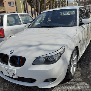 5シリーズ セダン 530i