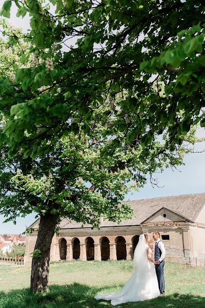 Jurufoto perkahwinan Yuliya Timofeeva (artx). Foto pada 10 Julai 2019