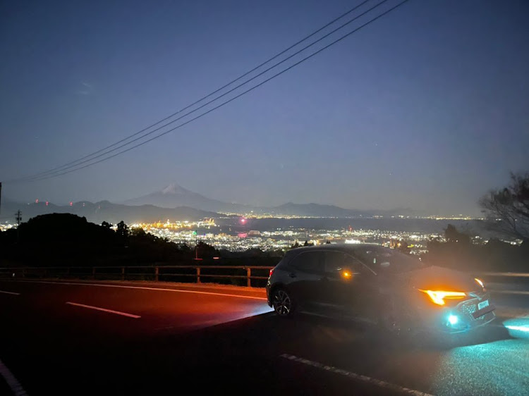カローラスポーツの日本平・カローラスポーツ・カローラ・fclフォグランプ・静岡の夜景に関するカスタム事例の投稿画像4枚目
