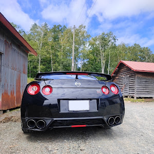 NISSAN GT-R R35