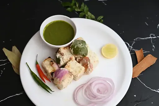 Paneer Afghani Tikka Roll