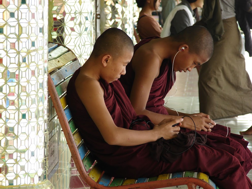 U PONYA PAGODA SAGAING