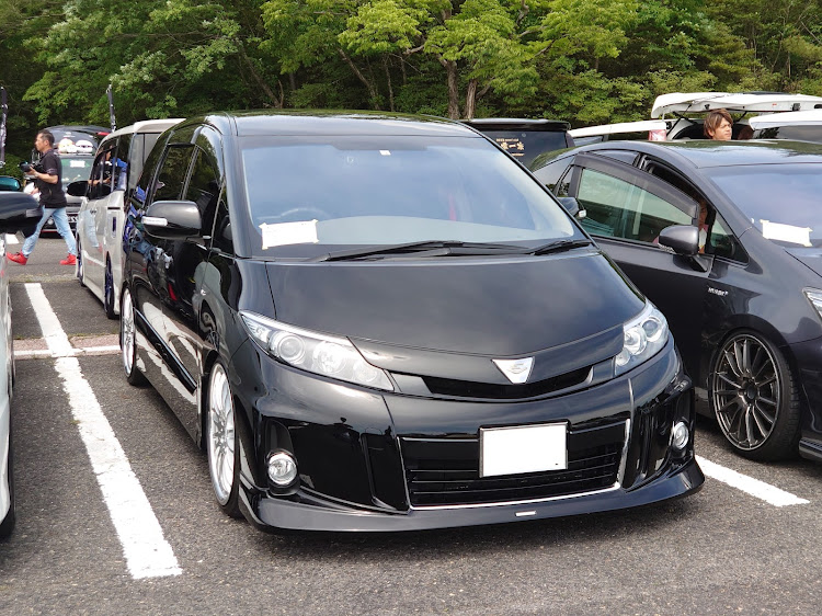 エスティマのE-Prominence・フリPaPa杯・車高調・オリジナルシルバーに関するカスタム事例の投稿画像9枚目