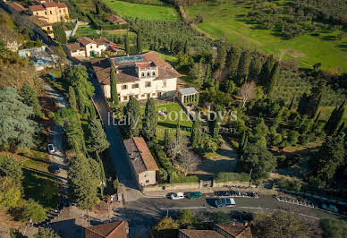 Villa with garden and terrace 4