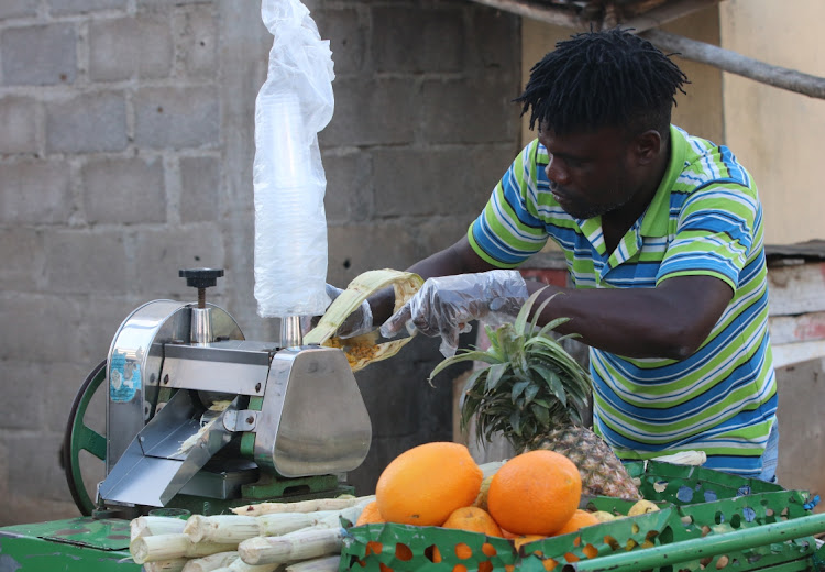 Omido Jinove Sairão started his business a year ago, manufacturing fresh juice from oranges, pineapples and sugarcane in downtown Maputo.