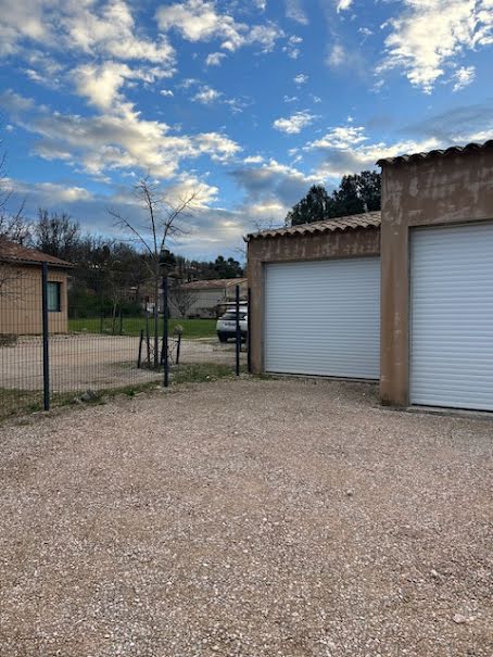 Location  parking 1 pièce 25 m² à Garéoult (83136), 408 €