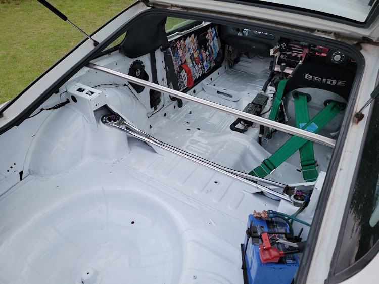 180SXのDIY・フロア塗装・単座に関するカスタム事例の投稿画像2枚目