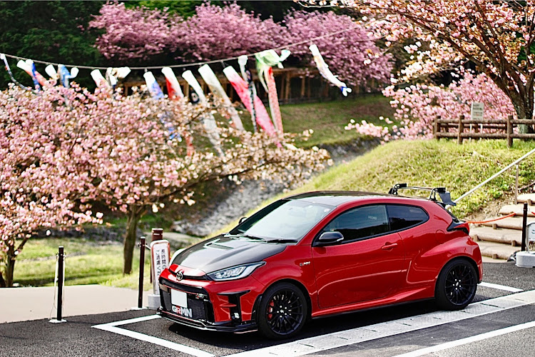718 スパイダーの異種格闘技戦・のんびりツーリング・桜とコラボ・花より団子・GRMNヤリスに関するカスタム事例の投稿画像11枚目
