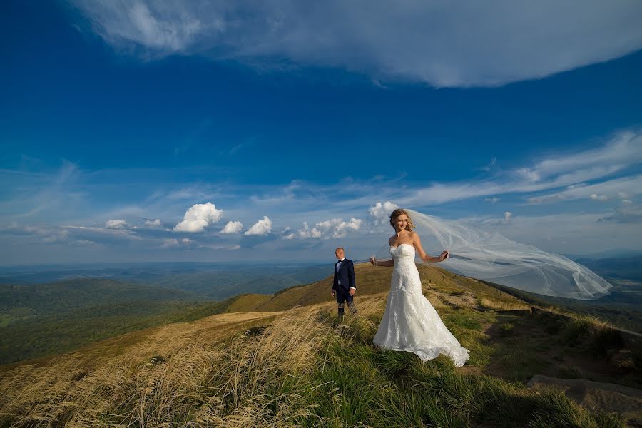 Wedding photographer Filip Skrabacz (photofil). Photo of 3 December 2018