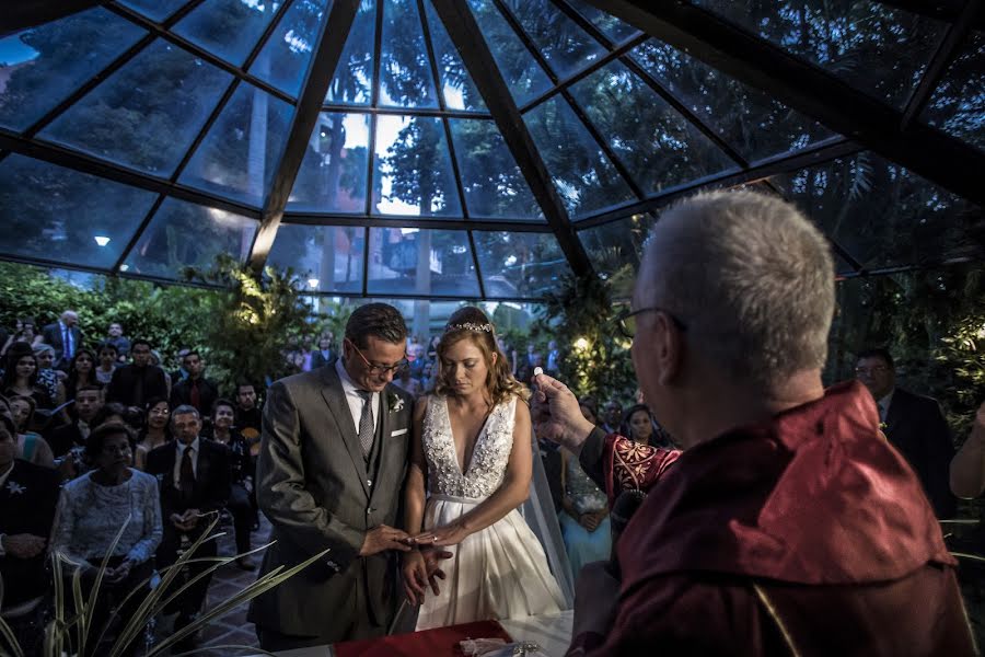 Fotografo di matrimoni Carina Rodríguez (altoenfoque). Foto del 15 maggio 2017