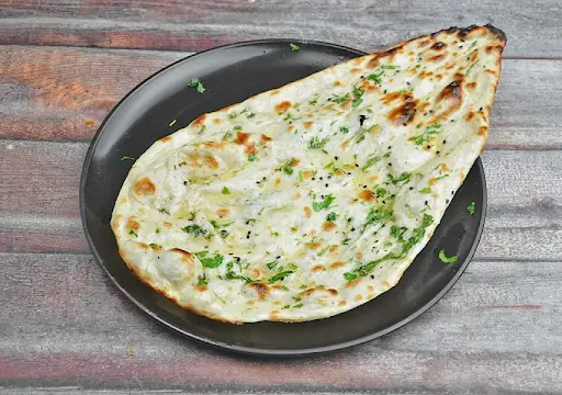 Desi Ghee Garlic Naan