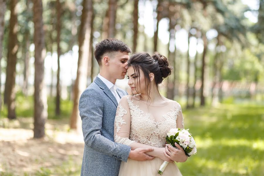 Wedding photographer Oleg Shvec (svetoleg). Photo of 25 May 2018