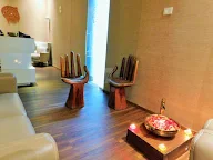 White N Bright Spa & Salon photo 4