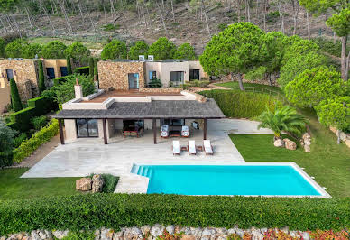 Villa with terrace 11