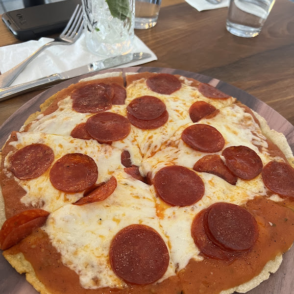 Pepperoni pizza