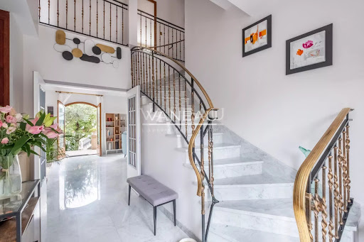 Maison avec jardin et terrasse 4