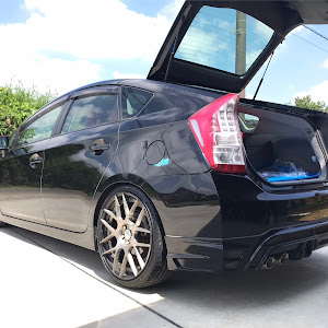 プリウス ZVW30