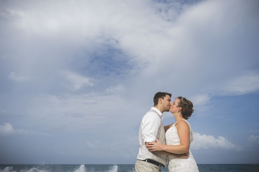 Fotógrafo de bodas Rodrigo Bustamante (bustamantefoto). Foto del 8 de abril 2023