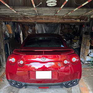 NISSAN GT-R R35