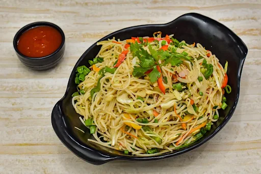 Plain Hakka Noodles