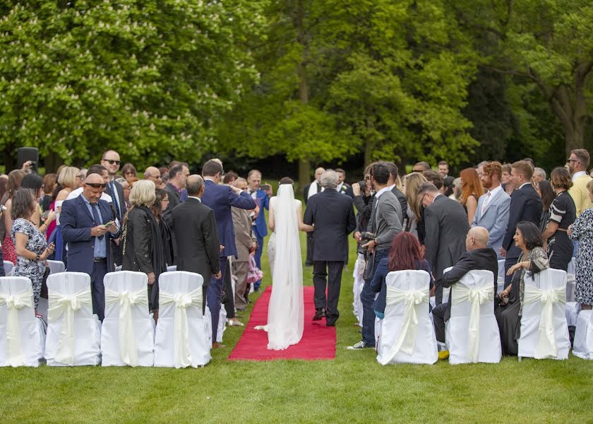 Fotógrafo de bodas Yuliya Christensen (dinfotodk2017). Foto del 12 de junio 2017