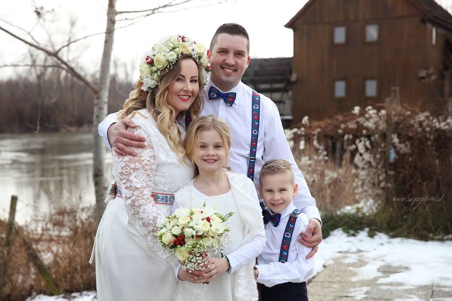 Düğün fotoğrafçısı Zuzana Dudášová (suzanphoto). 16 Nisan 2019 fotoları