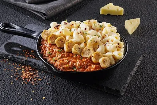 Kheema & Sausage Mac N Cheese Pasta