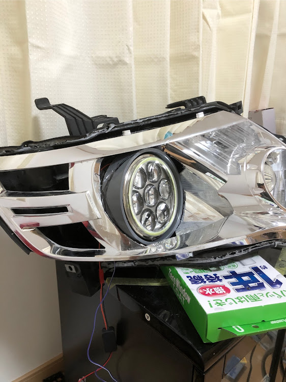 セレナのc25セレナヘッドライト加工・ガレージゆうやん・DIYに関するカスタム事例の投稿画像1枚目
