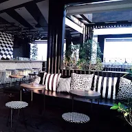 Bart - Bar At The Roof Top - Artotel Jakarta photo 8