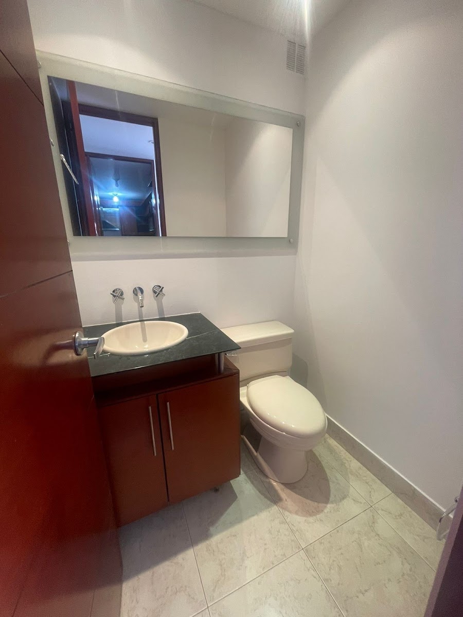 Apartamento En Venta - La Carolina, Bogota