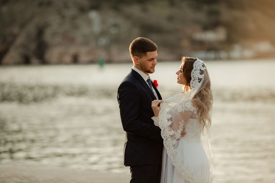 婚礼摄影师Aleksandra Kasyanenko（fotoplabe）。2019 3月15日的照片