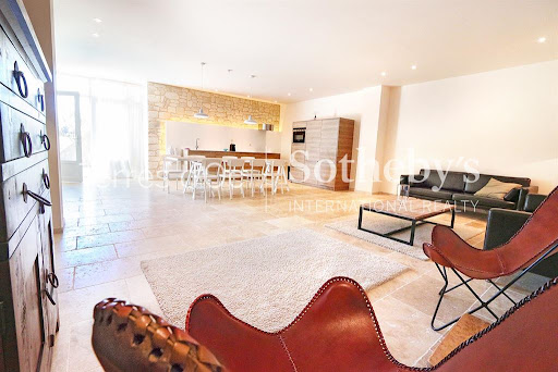 Property with pool 5