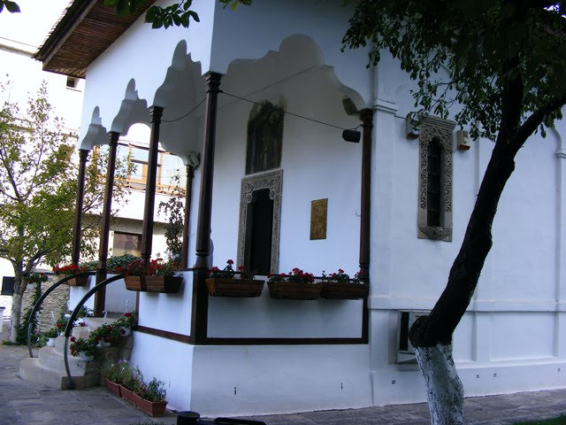 Architecture of Bucur Church in Bucharest