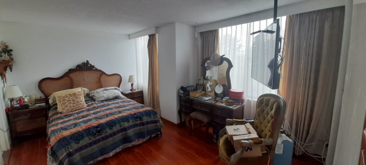 Apartamento En Venta - Pontevedra, Bogota