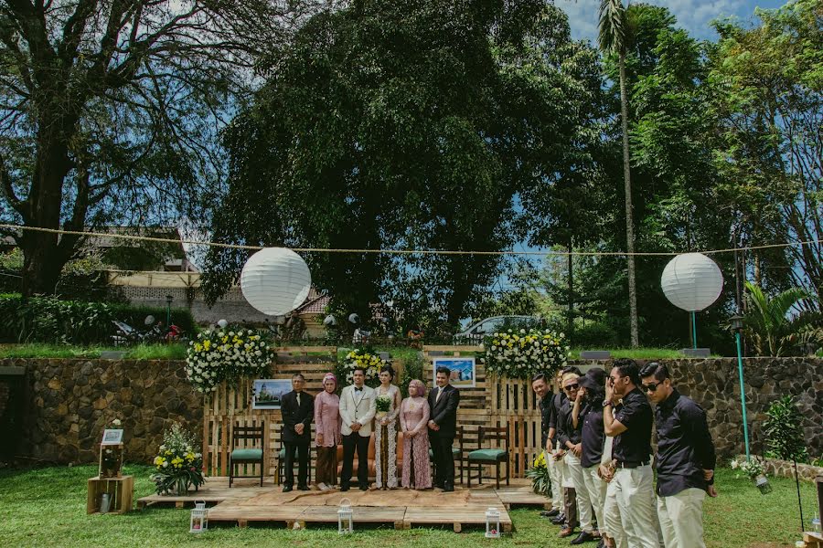 Wedding photographer Denden Syaiful Islam (dendensyaiful). Photo of 20 October 2016