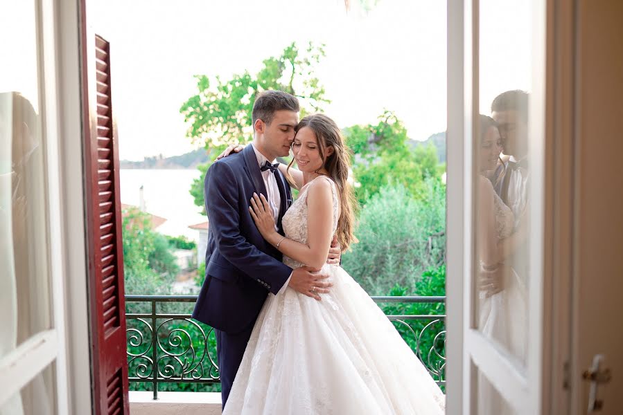 Fotografo di matrimoni John Giannopoulos (giannisgianopou). Foto del 23 luglio 2019