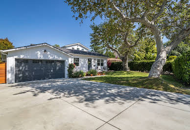 House with pool 2