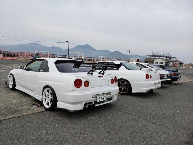 スカイラインの朝から車弄りに関するカスタム事例の投稿画像2枚目
