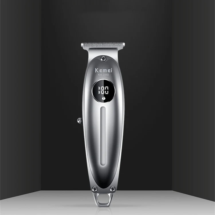 KM-1948 tondeuse met aluminiumlegering behuizing en LCD-scherm. Geniet van precisie knippen en volledige controle voor professionele resultaten thuis.