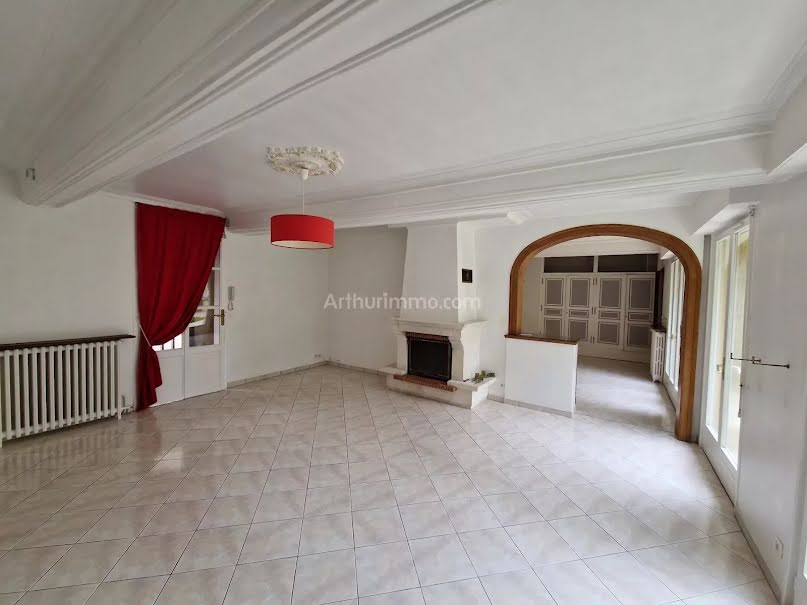 Vente appartement 5 pièces 115 m² à Gisors (27140), 279 575 €