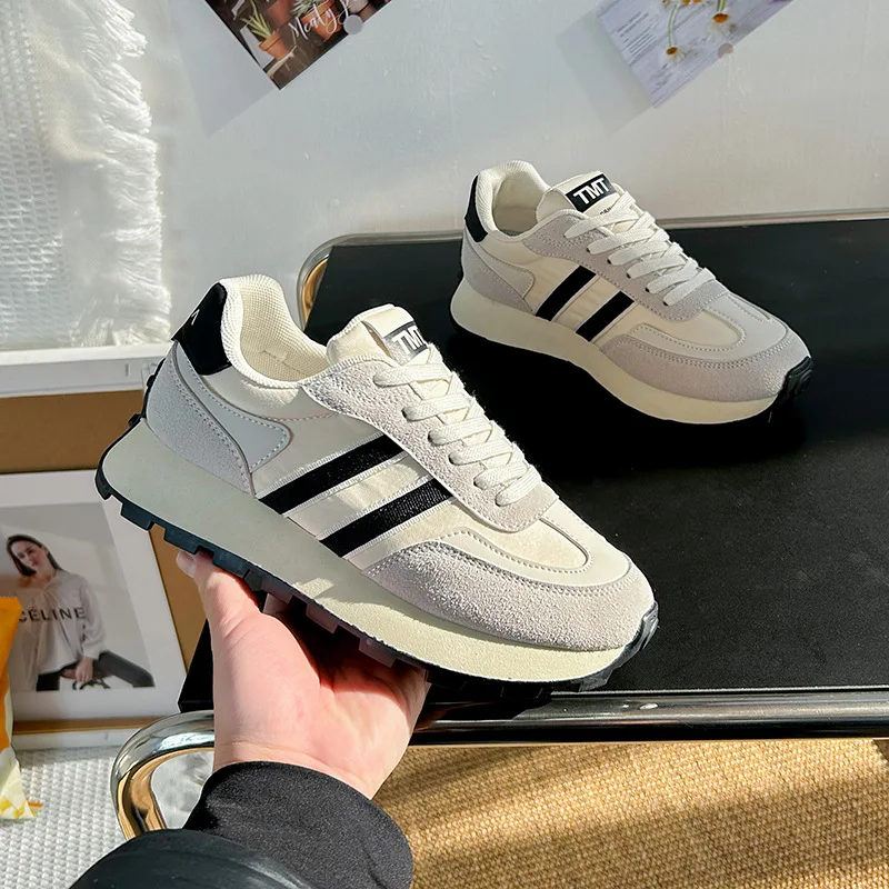 Zapatos Daddy para Mujer, Versátiles y con Plataforma. Eleva tu estilo con estos calzados cómodos, ideales para cualquier atuendo. ¡Camina con confianza!