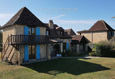 Propriété avec piscine et jardin 3