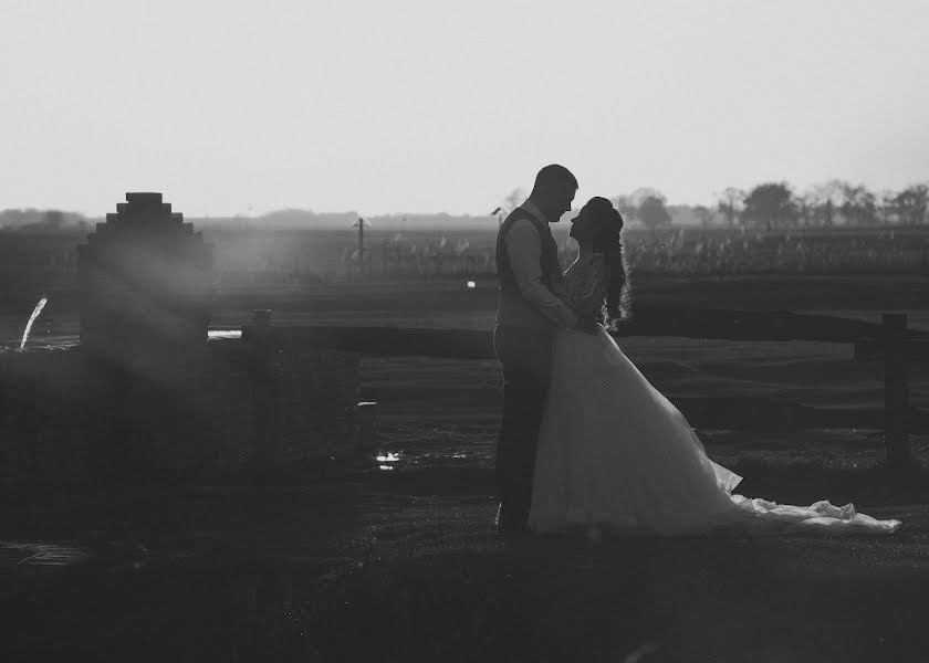 Fotógrafo de casamento Krisztián Herédi (photo4u). Foto de 3 de junho 2022