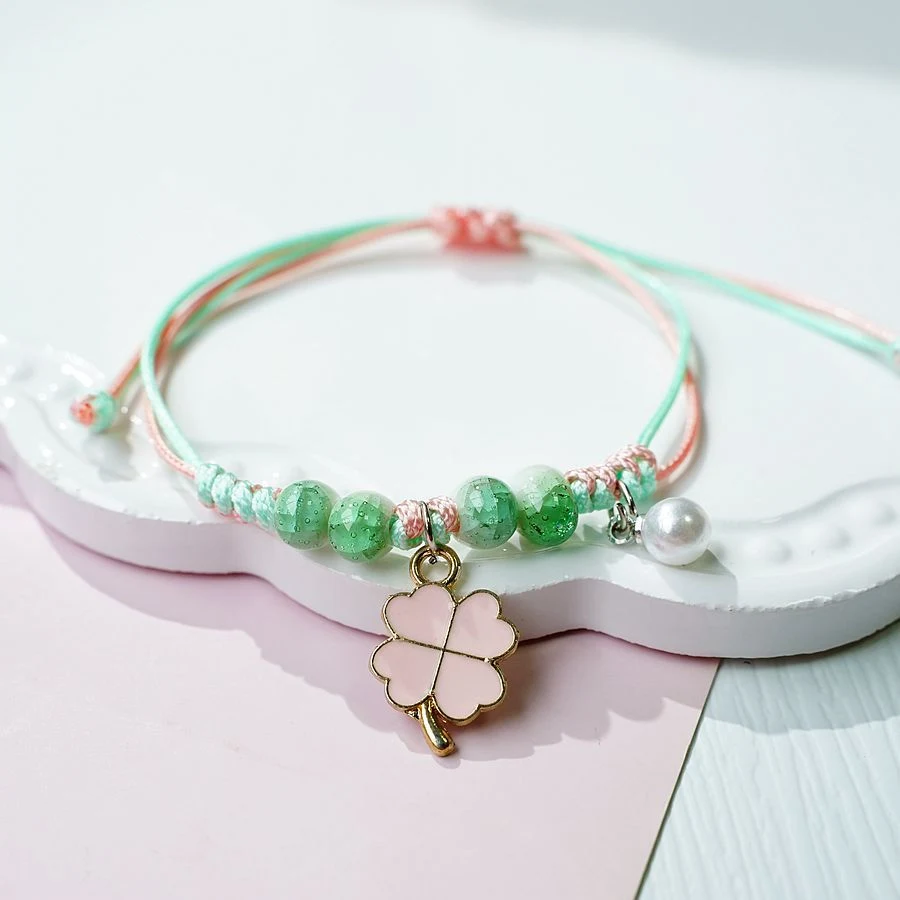 Bracelet créatif coréen en céramique artistique un bijou unique fait à la main pour exprimer votre style avec élégance et originalité au quotidien.